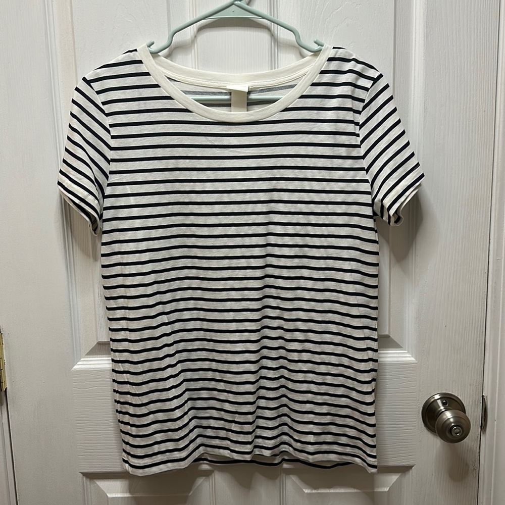 H&M striped T shirt size small